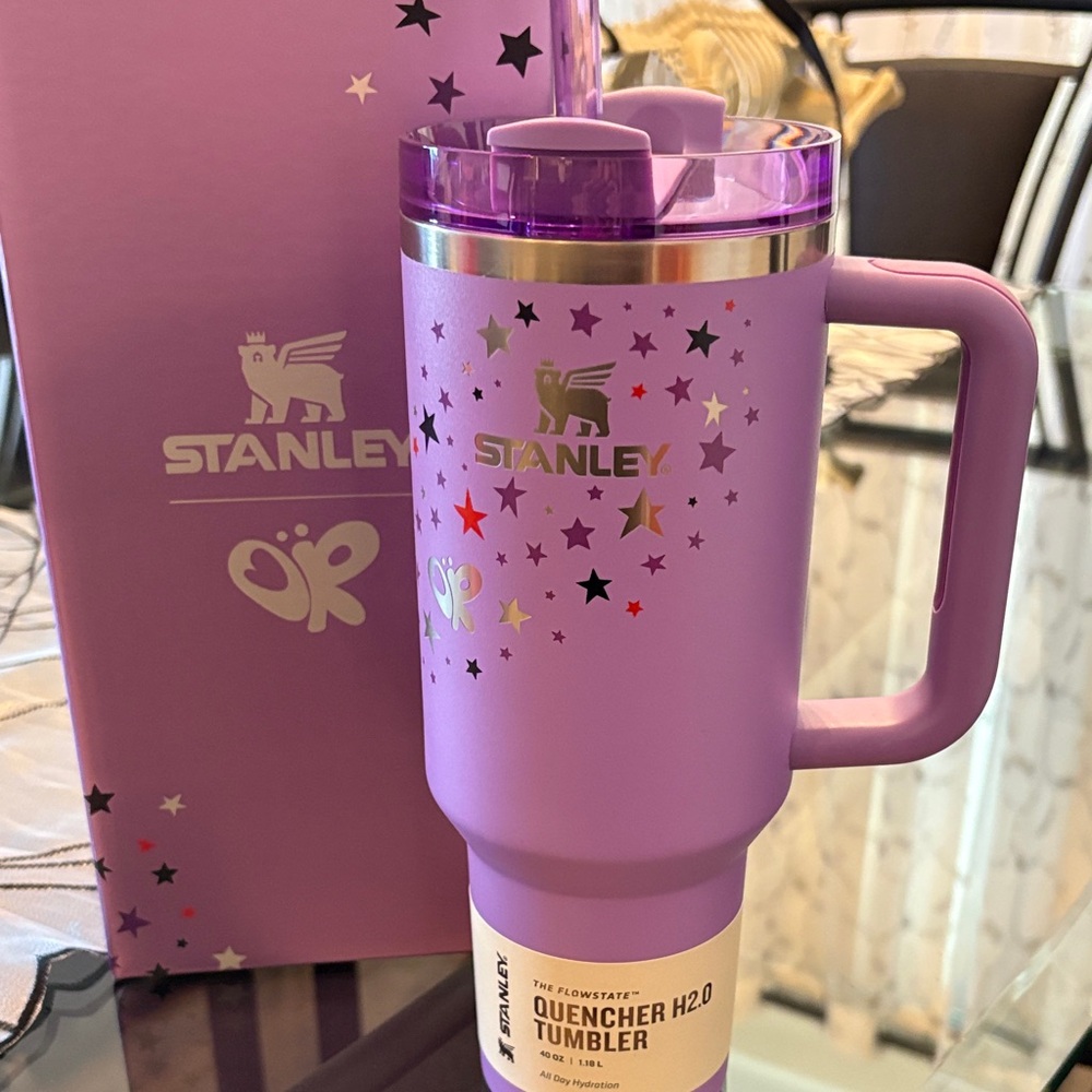 Stanley Purple Starry Quencher Tumbler